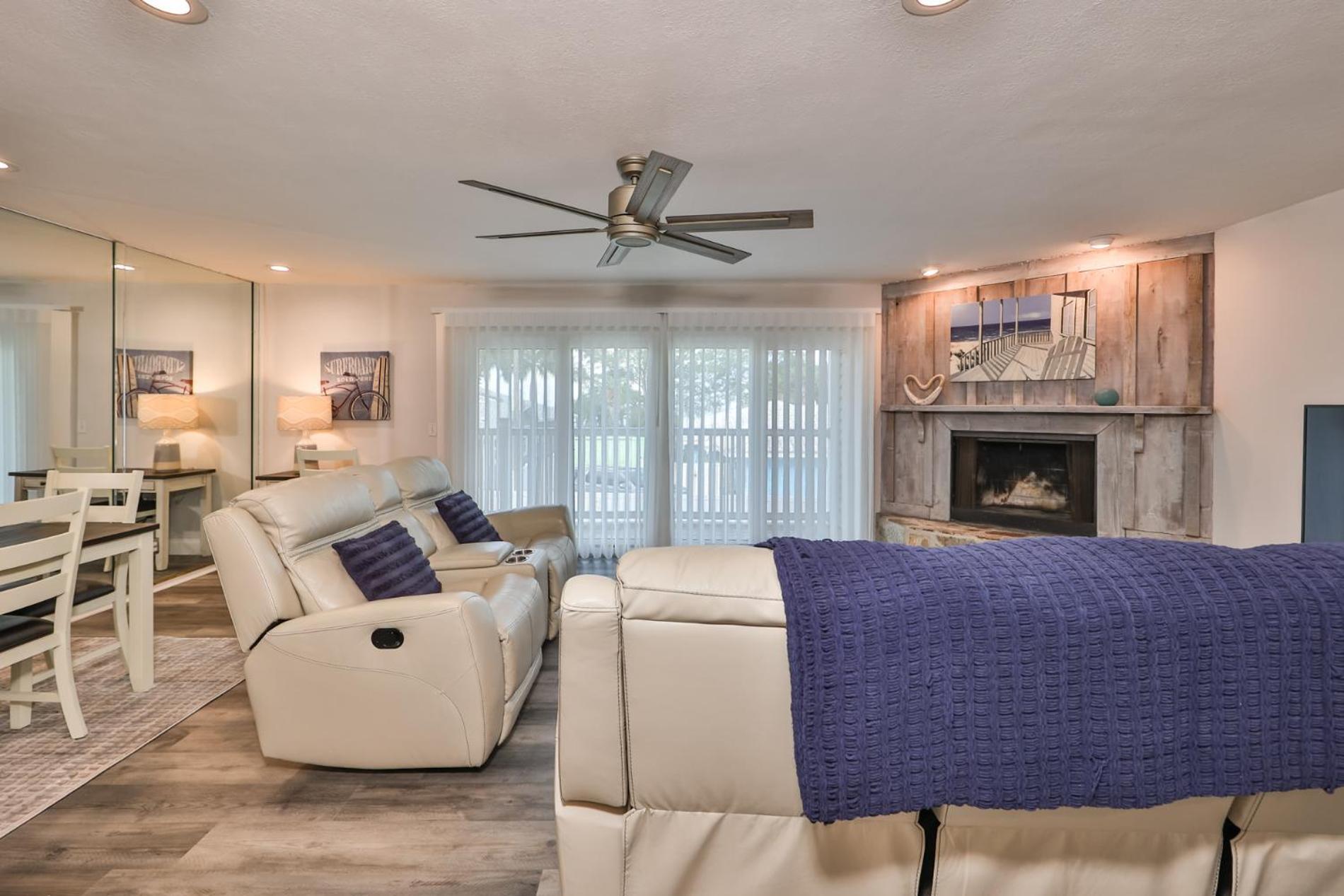100 Steps To Beautiful Indian Rocks Beach, Oceanside, 2 Bedroom Updated Condo 克利尔沃特 外观 照片