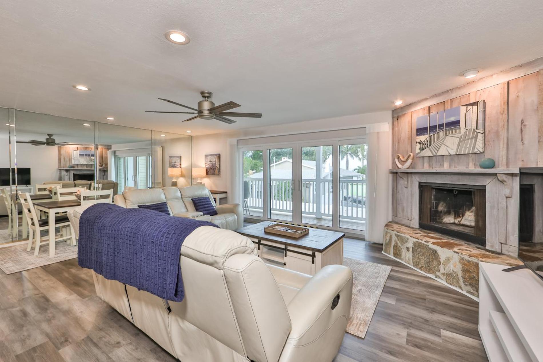 100 Steps To Beautiful Indian Rocks Beach, Oceanside, 2 Bedroom Updated Condo 克利尔沃特 外观 照片