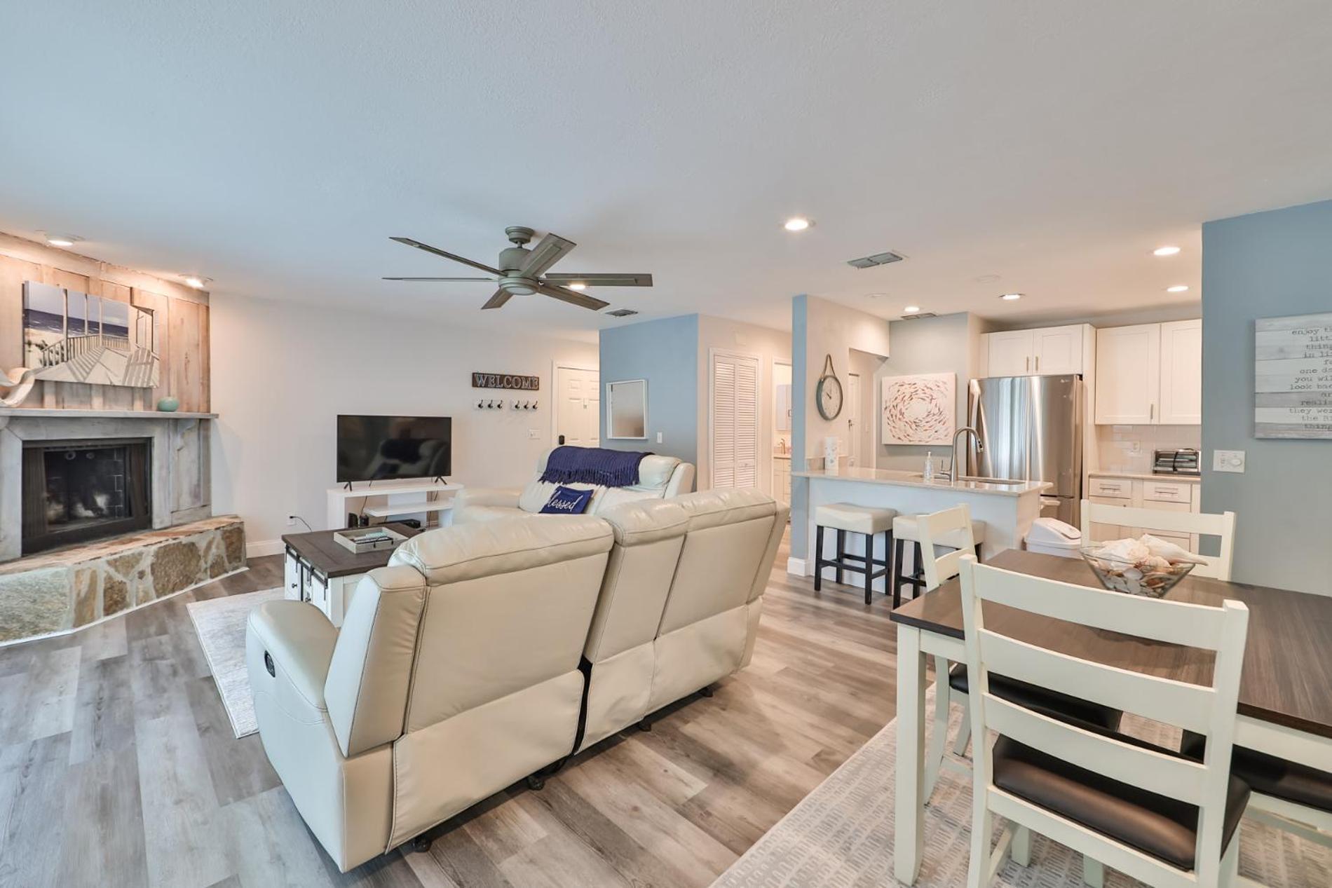 100 Steps To Beautiful Indian Rocks Beach, Oceanside, 2 Bedroom Updated Condo 克利尔沃特 外观 照片